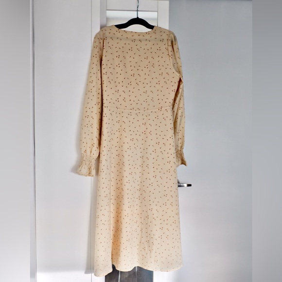 Oak+Fort Crème Floral Print Prairie Style Long Sleeve Maxi Dress - Picture 3 of 3